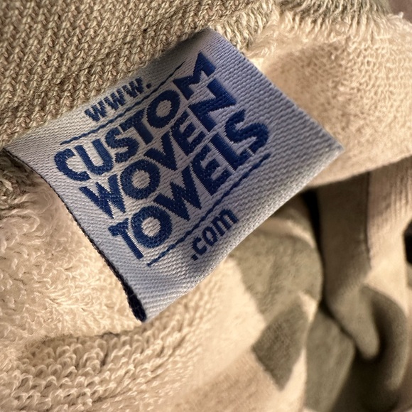 STONE FOX SWIM Stone Fox Towel - Aloe Wash NWT - Picture 6 of 6